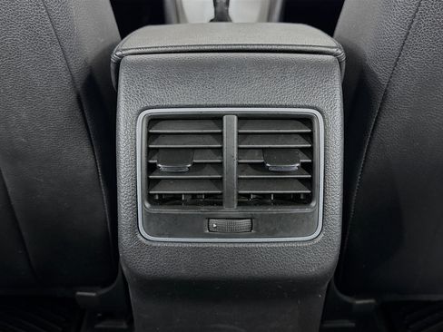 Used 2013 Volkswagen Passat 2.5 SE image 24