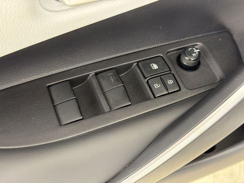 Used 2024 Toyota Corolla SE AWD/4WD image 14