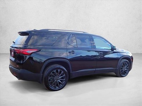Used 2023 Chevrolet Traverse RS image 4
