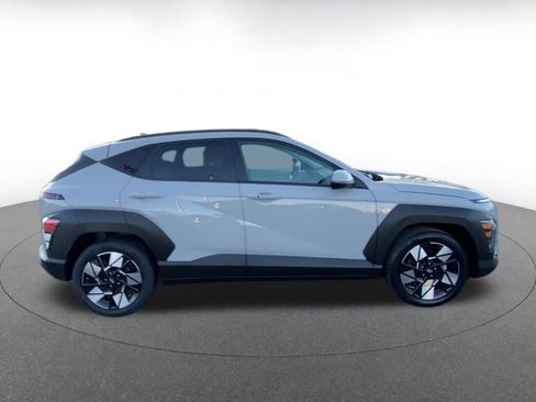 Used 2025 Hyundai Kona SEL image 16