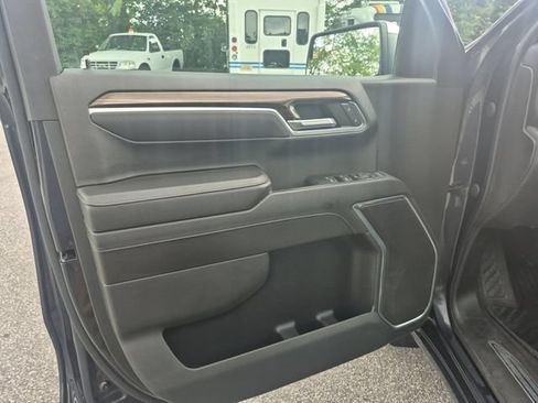 Used 2023 Chevrolet Silverado 1500 LT AWD/4WD image 11
