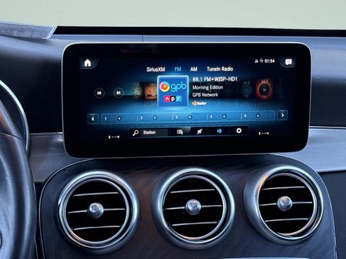 Certified 2022 Mercedes-Benz GLC 300 image 13
