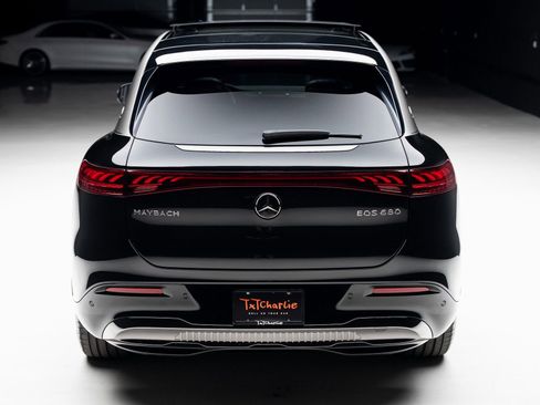 Used 2024 Mercedes-Benz Maybach EQS 680 4MATIC image 26