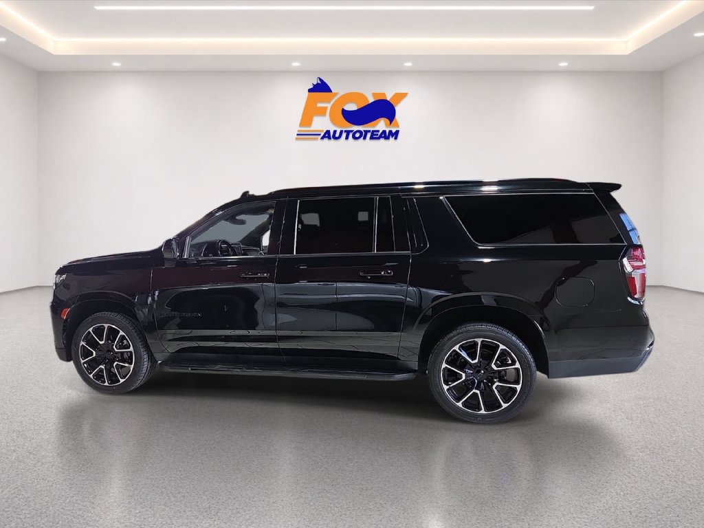 Used 2021 Chevrolet Suburban RST RWD image 2