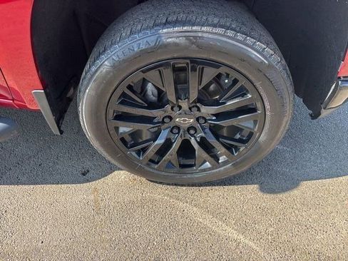 Used 2021 Chevrolet Silverado 1500 LT Trail Boss w/ Convenience Package II image 47