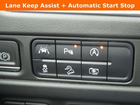 Used 2023 Chevrolet Tahoe Z71 w/ Luxury Package image 16