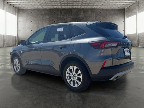 Used 2025 Ford Escape Active w/ Cold Weather Package FWD image 7