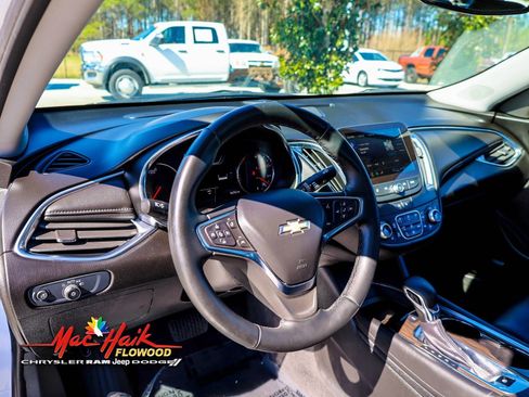 Used 2024 Chevrolet Malibu LT image 13