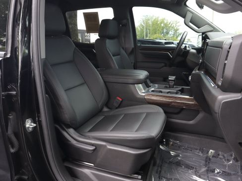 Used 2024 GMC Sierra 1500 Elevation w/ Elevation Premium Package AWD/4WD image 29