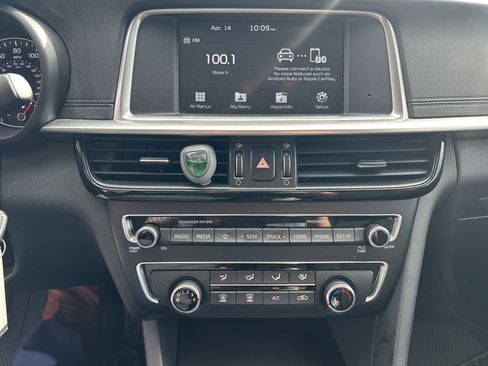 Used 2019 Kia Optima LX image 16