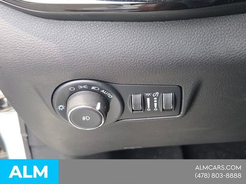 Used 2025 Jeep Compass Latitude w/ Altitude Special Edition AWD/4WD image 27