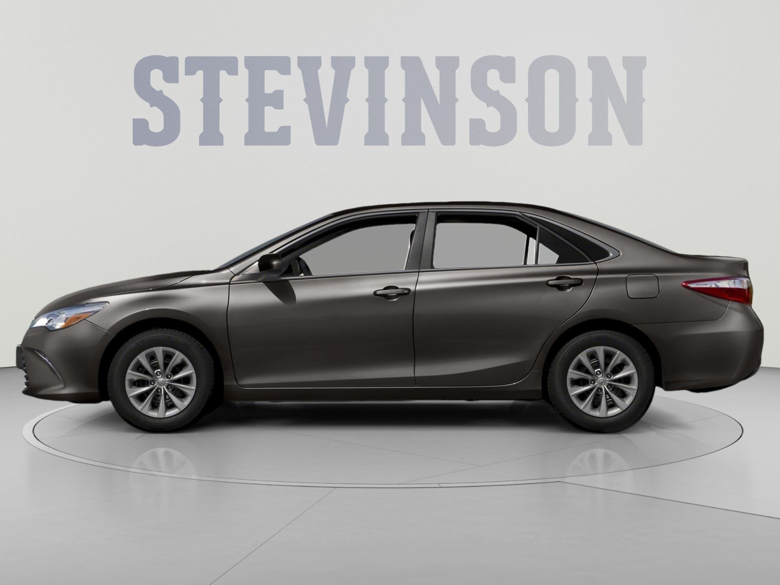 Used 2016 Toyota Camry XLE w/ Moonroof Package FWD image 3