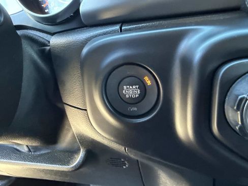 Used 2021 Jeep Wrangler Unlimited Sport image 30