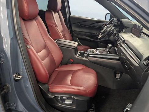 Certified 2023 MAZDA CX-9 Carbon Edition image 15