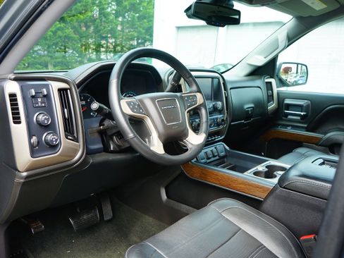 Used 2017 GMC Sierra 1500 Denali w/ Denali Ultimate Package AWD/4WD image 15