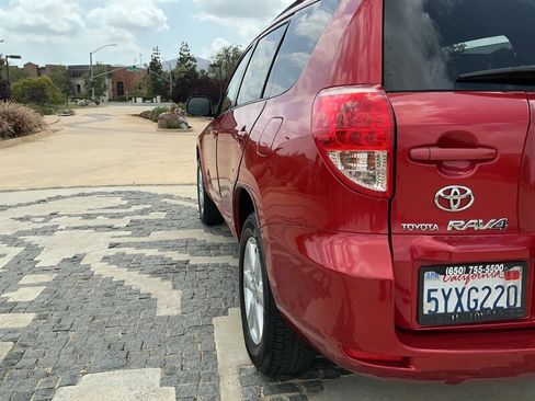 Used 2007 Toyota RAV4 Limited FWD image 15