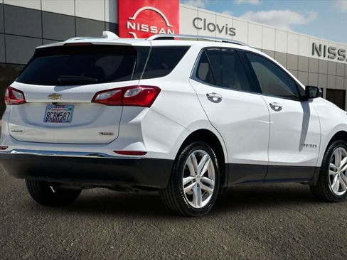 Used 2018 Chevrolet Equinox Premier FWD image 3