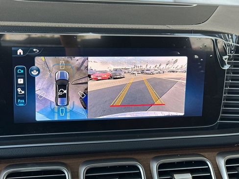 New 2026 Mercedes-Benz GLS 450 4MATIC image 17