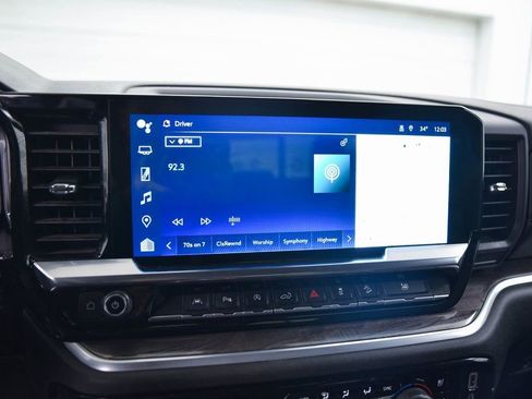 Used 2023 Chevrolet Silverado 1500 LTZ image 19