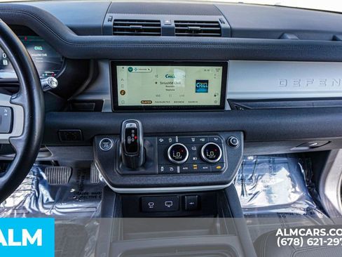 Used 2022 Land Rover Defender 110 S image 40