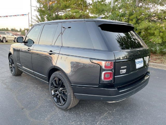 Used 2018 Land Rover Range Rover Supercharged AWD/4WD image 3