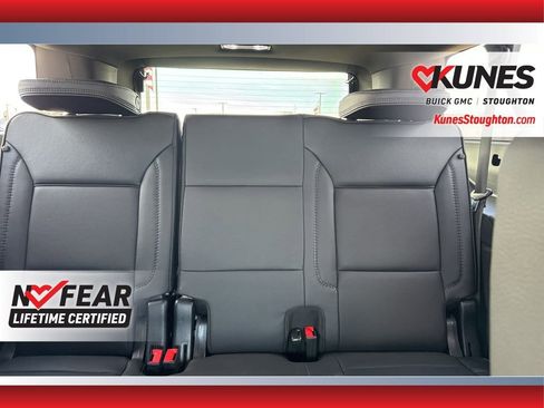 Used 2025 GMC Yukon XL Denali image 43