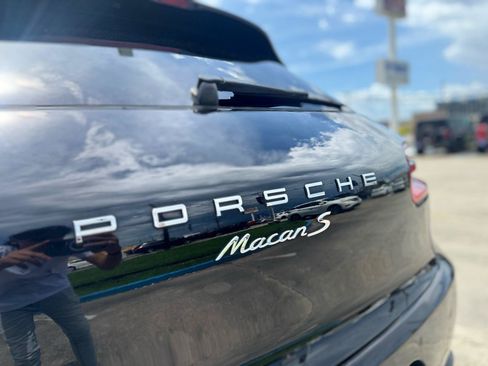 Used 2017 Porsche Macan S AWD/4WD image 31
