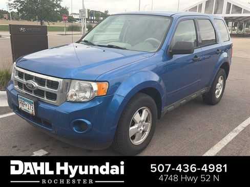 Used 2011 Ford Escape XLS w/ 101A Rapid Spec Order Code FWD image 1