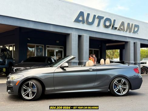Used 2015 BMW M235i Convertible RWD image 4