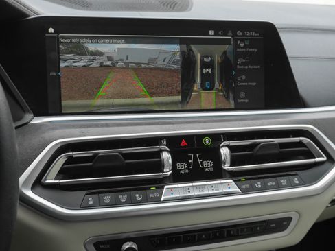 Certified 2022 BMW X5 xDrive45e image 22