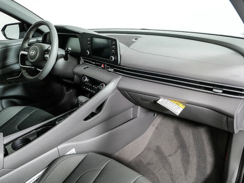New 2026 Hyundai Elantra SEL Sport Premium FWD image 33