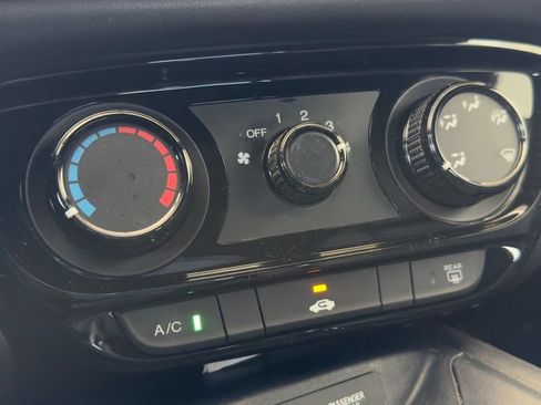 Used 2022 Honda HR-V Sport image 25