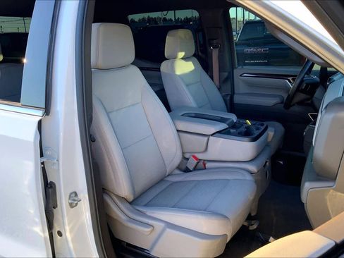 Used 2024 GMC Sierra 1500 SLE image 8