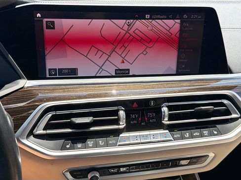 Used 2020 BMW X5 xDrive40i w/ Premium Package AWD/4WD image 10