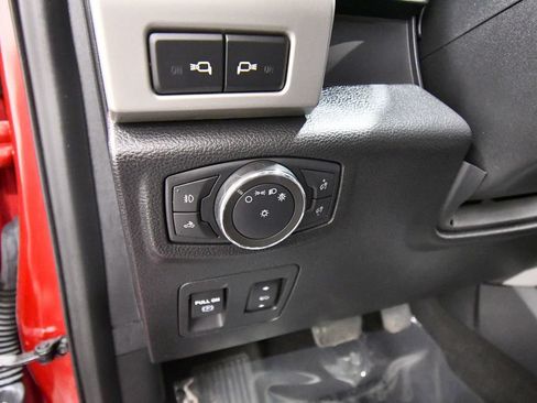 Used 2020 Ford F150 Lariat w/ Equipment Group 502A Luxury AWD/4WD image 20