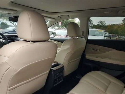Used 2024 Nissan Murano SL image 28