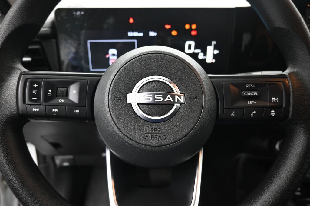 Used 2025 Nissan Kicks S FWD image 10