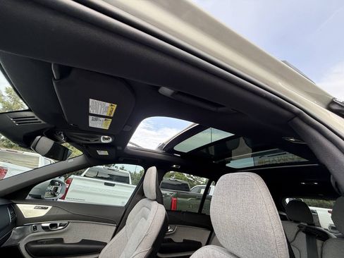 Used 2022 Volvo XC90 T8 Inscription w/ Advanced Package AWD/4WD image 33