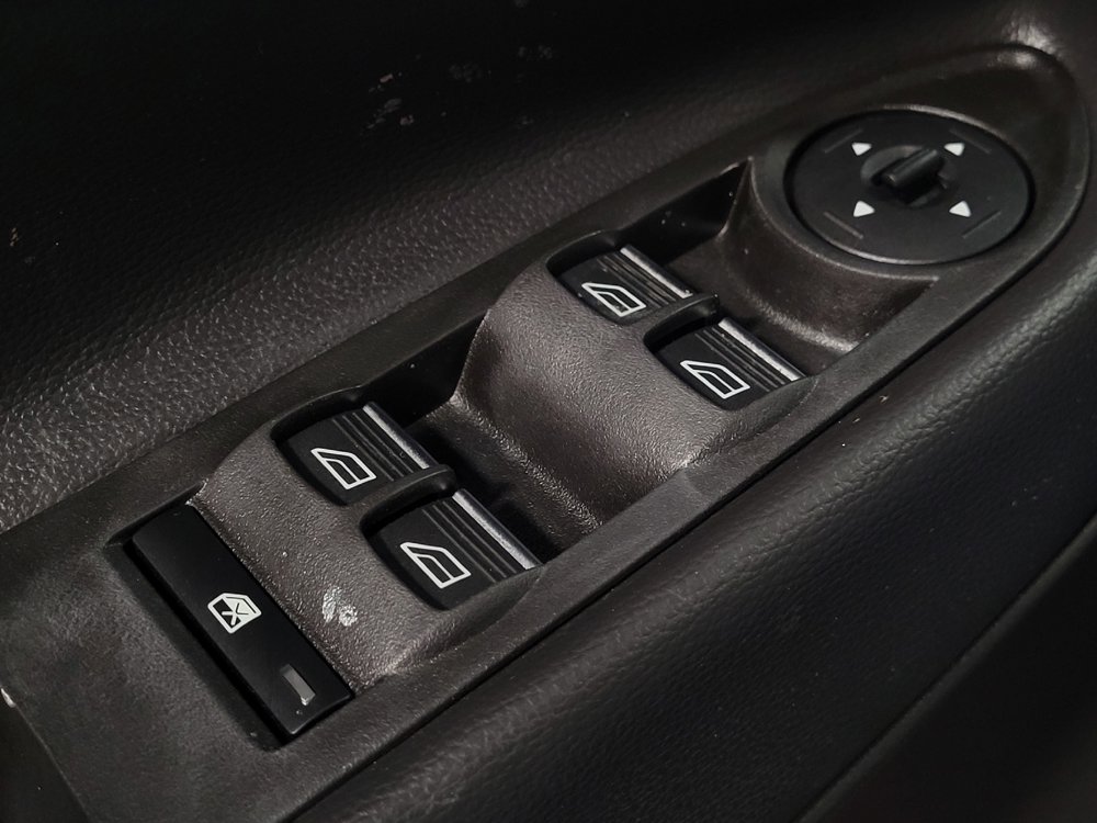 Used 2017 Ford Escape Titanium FWD image 27