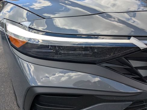 New 2025 Hyundai Elantra Sport image 10