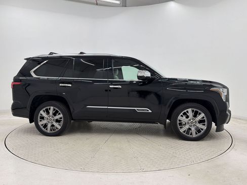 Used 2024 Toyota Sequoia Capstone AWD/4WD image 8