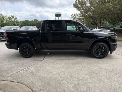 Used 2025 RAM 1500 Big Horn AWD/4WD image 11