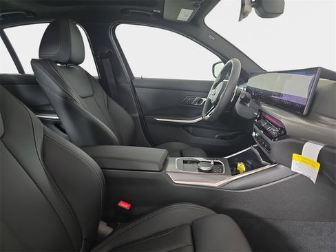 New 2026 BMW 330i xDrive Sedan w/ M Sport Package image 9