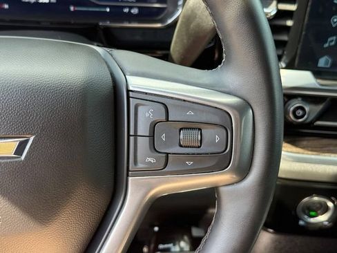 Used 2023 Chevrolet Silverado 1500 LT AWD/4WD image 20