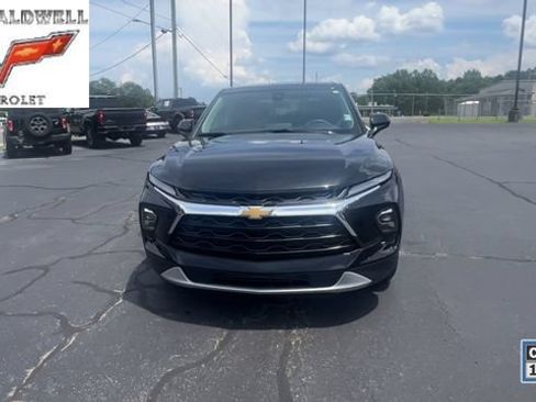 Certified 2025 Chevrolet Blazer LT AWD/4WD image 3