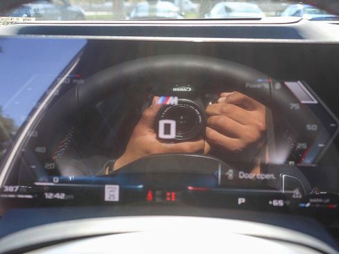 New 2026 BMW X5 M60i image 23