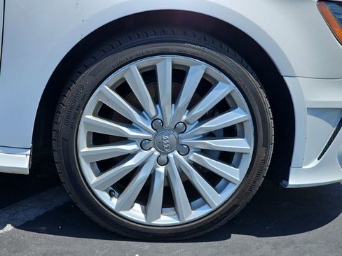 Used 2016 Audi A3 e-tron Premium Plus w/ Premium Plus Package FWD image 10