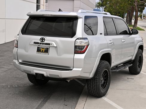 Used 2015 Toyota 4Runner SR5 RWD image 6