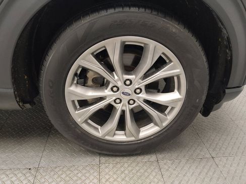 Used 2020 Ford Explorer XLT w/ Equipment Group 202A RWD image 31