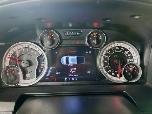 Used 2014 RAM 1500 Laramie image 12